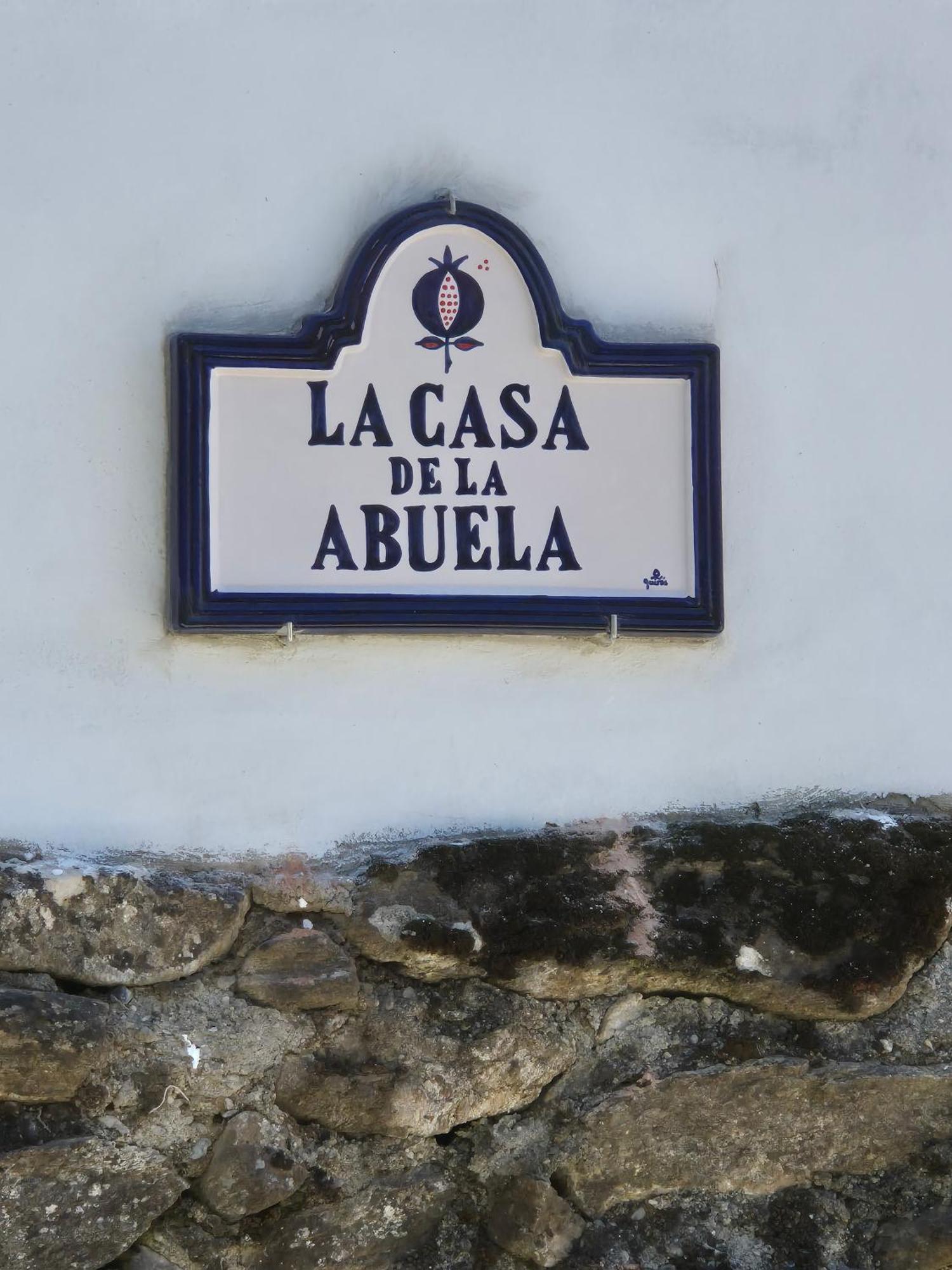 Апартаменты La Casa De La Abuela Пинос-Хениль Экстерьер фото
