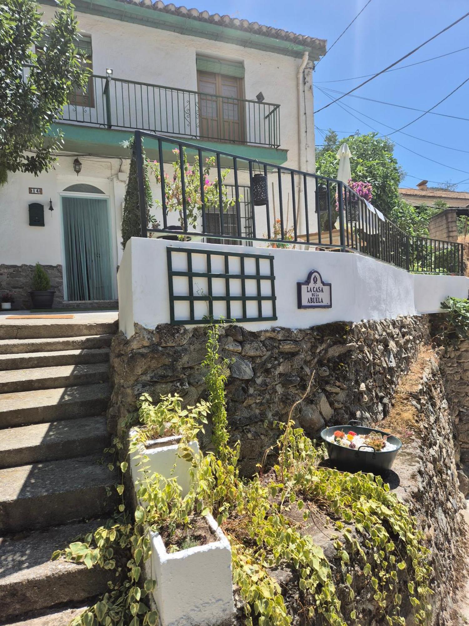 Апартаменты La Casa De La Abuela Пинос-Хениль Экстерьер фото